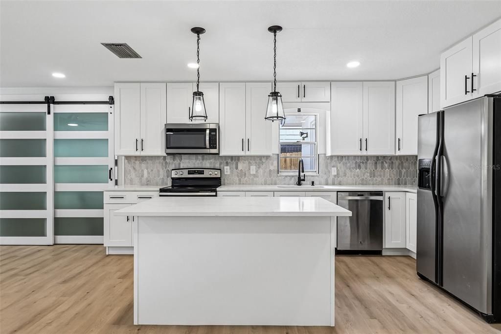 For Sale: $475,000 (4 beds, 2 baths, 1709 Square Feet)