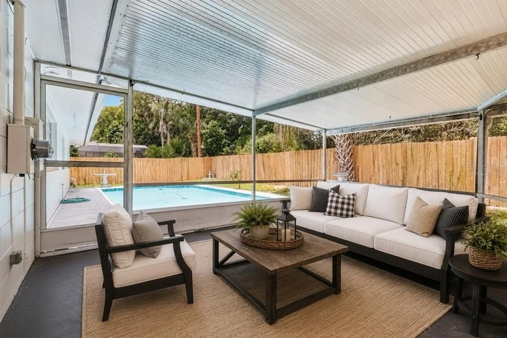 For Sale: $475,000 (4 beds, 2 baths, 1709 Square Feet)