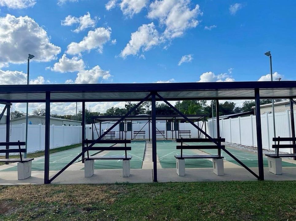 For Sale: $97,800 (2 beds, 2 baths, 900 Square Feet)