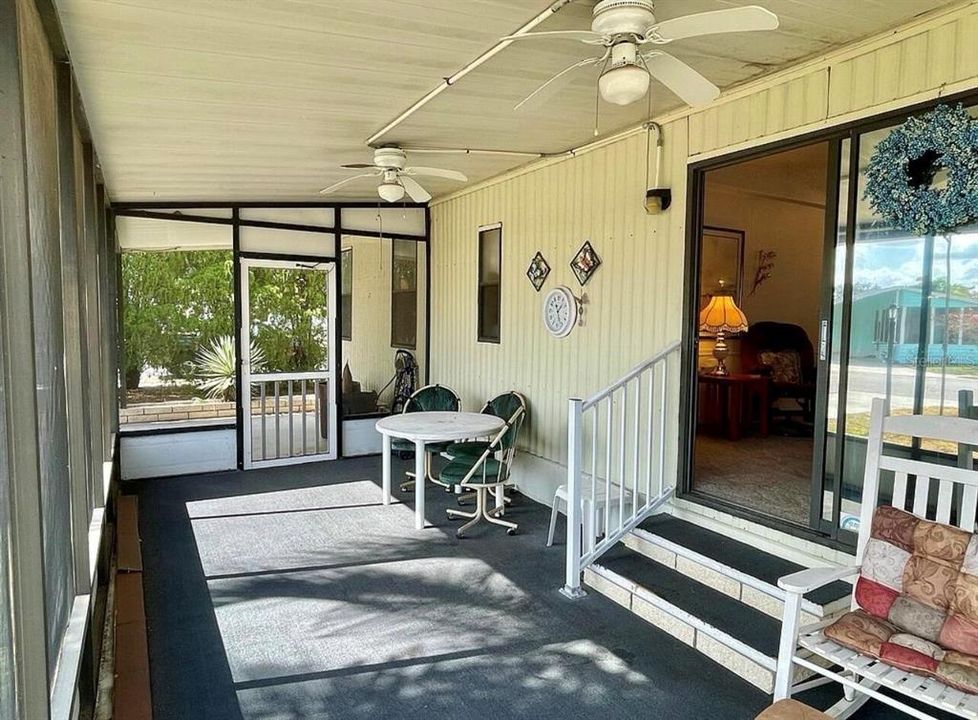 For Sale: $97,800 (2 beds, 2 baths, 900 Square Feet)