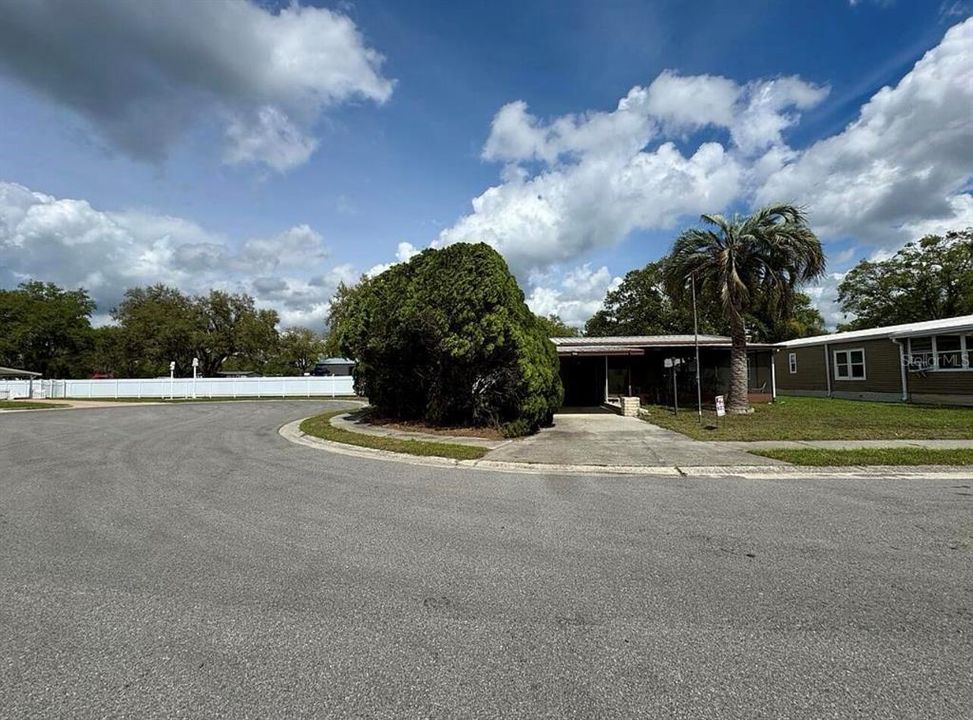 For Sale: $97,800 (2 beds, 2 baths, 900 Square Feet)