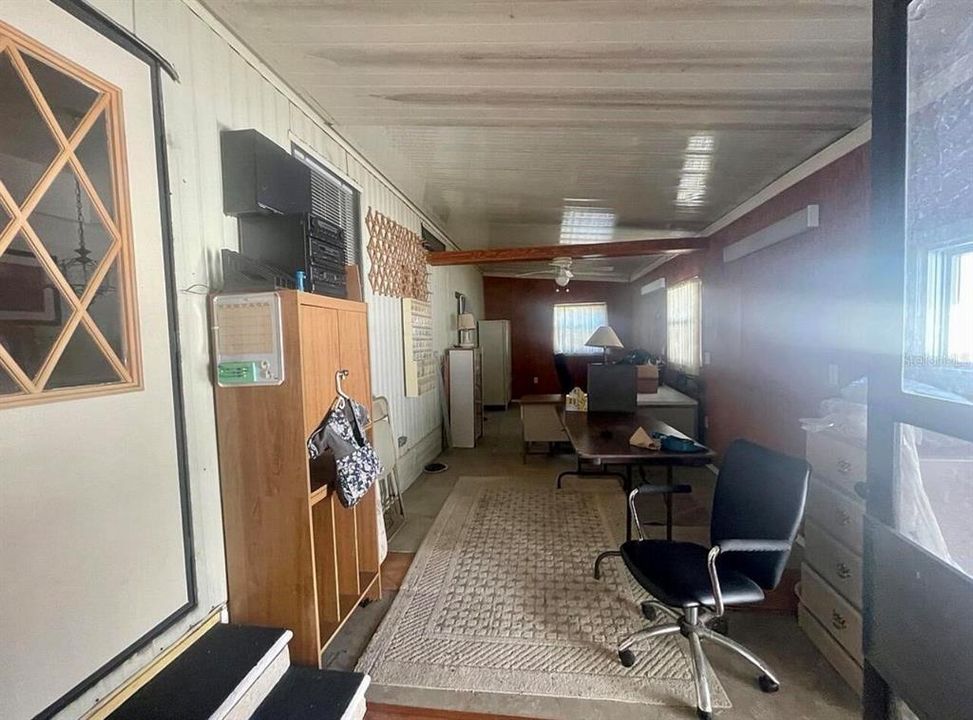 For Sale: $97,800 (2 beds, 2 baths, 900 Square Feet)
