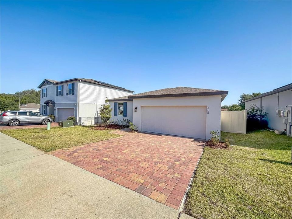 For Sale: $282,000 (3 beds, 2 baths, 1734 Square Feet)