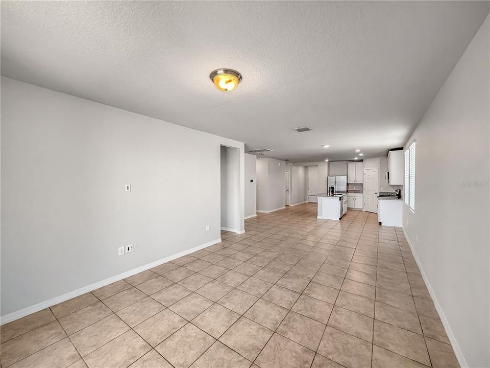 For Sale: $282,000 (3 beds, 2 baths, 1734 Square Feet)