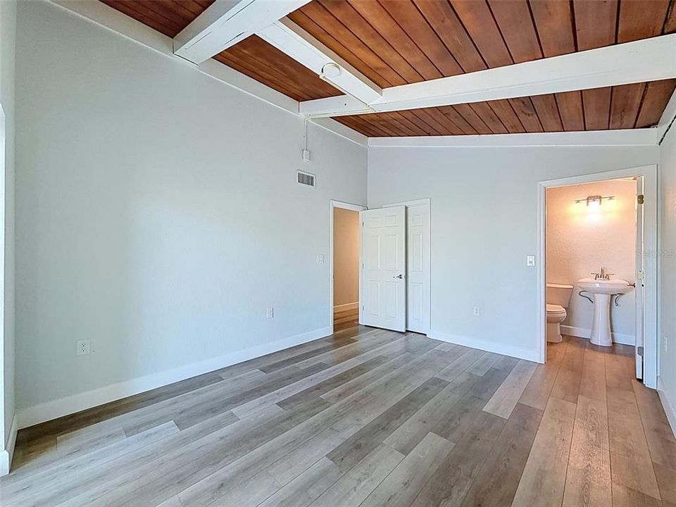 На продажу: $335,000 (3 спален, 2 ванн, 1400 Квадратных фут)