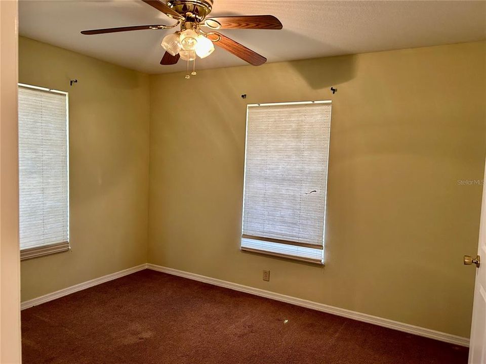 For Sale: $255,000 (3 beds, 2 baths, 1450 Square Feet)