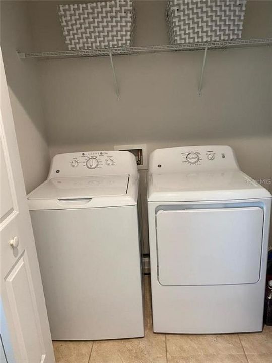 For Sale: $301,000 (3 beds, 2 baths, 1450 Square Feet)