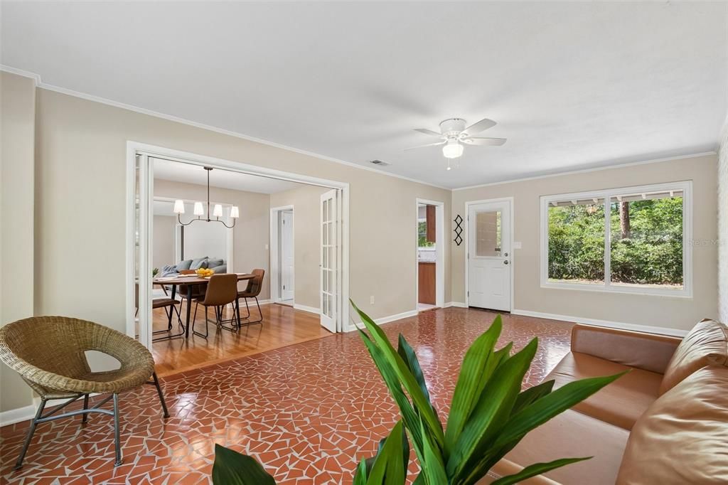 Active With Contract: $399,900 (3 beds, 2 baths, 1901 Square Feet)
