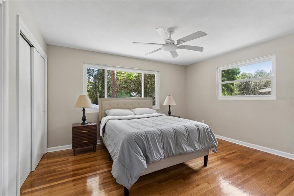 Active With Contract: $399,900 (3 beds, 2 baths, 1901 Square Feet)