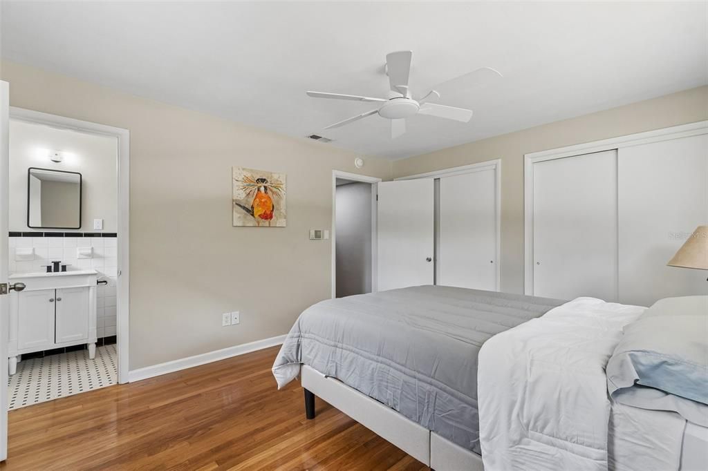 Active With Contract: $399,900 (3 beds, 2 baths, 1901 Square Feet)