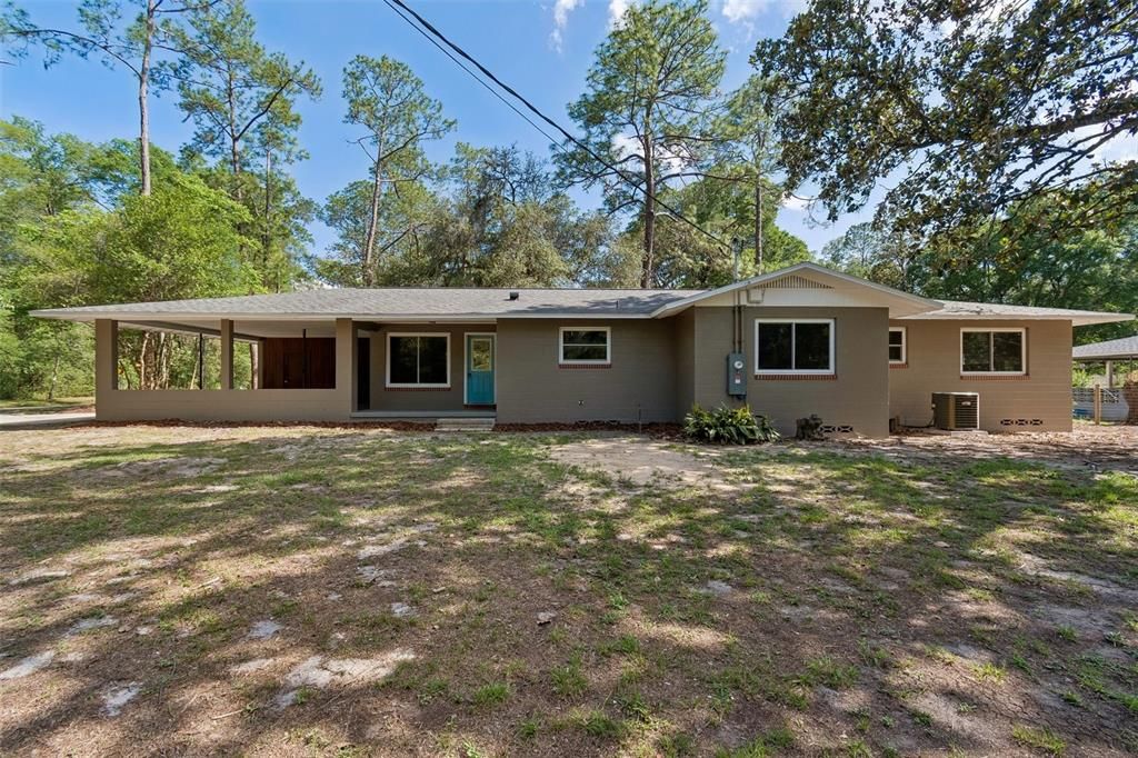 Active With Contract: $399,900 (3 beds, 2 baths, 1901 Square Feet)