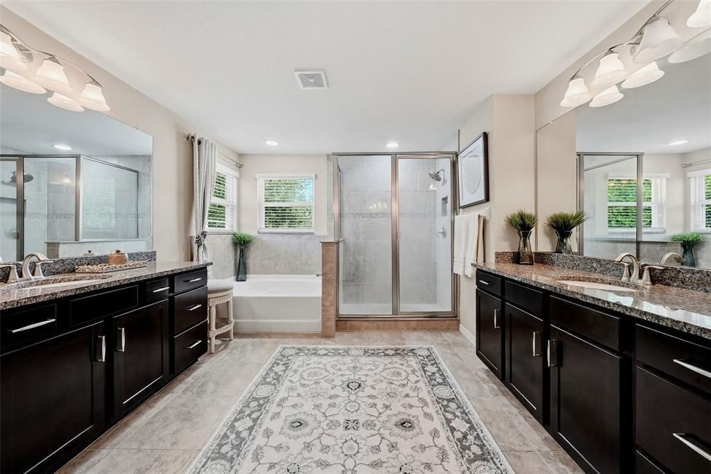 For Sale: $699,000 (5 beds, 4 baths, 3576 Square Feet)