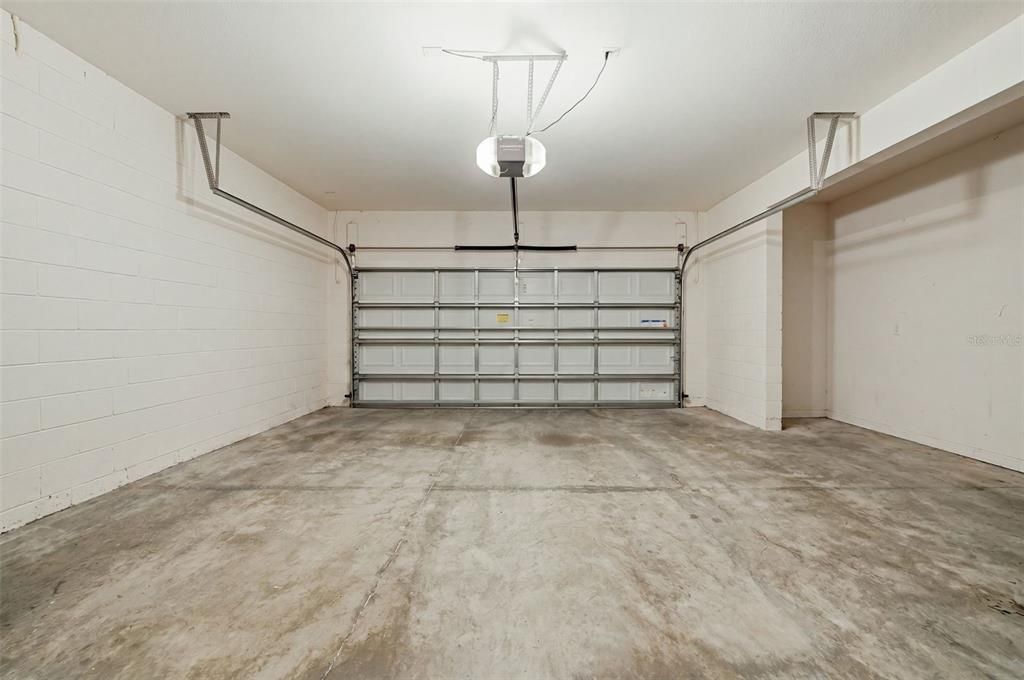 For Sale: $699,000 (5 beds, 4 baths, 3576 Square Feet)