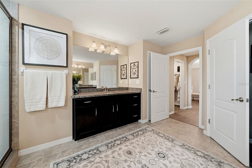 For Sale: $699,000 (5 beds, 4 baths, 3576 Square Feet)