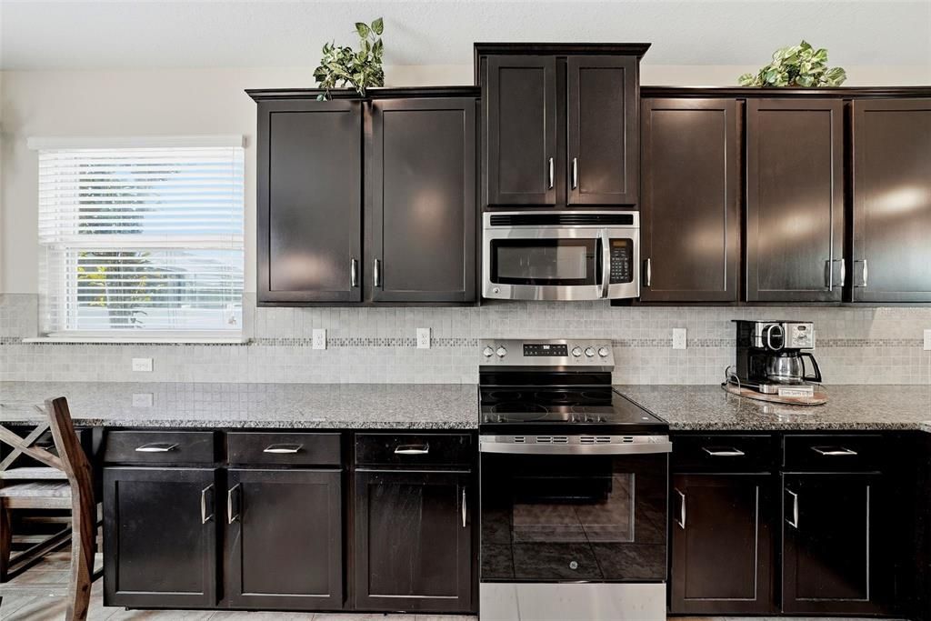 For Sale: $699,000 (5 beds, 4 baths, 3576 Square Feet)