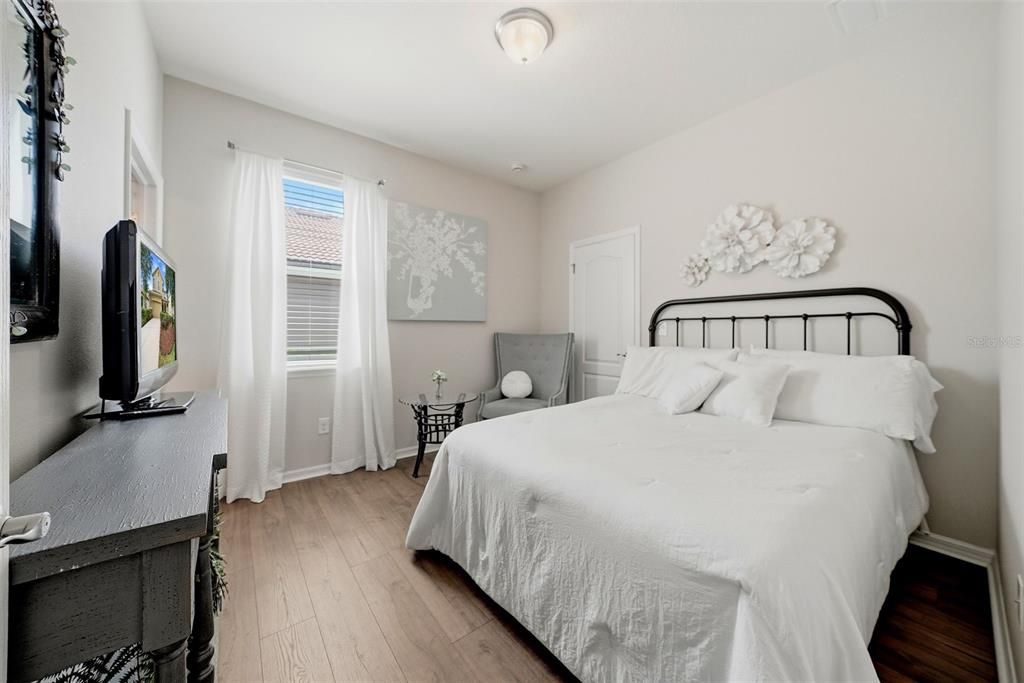 For Sale: $699,000 (5 beds, 4 baths, 3576 Square Feet)