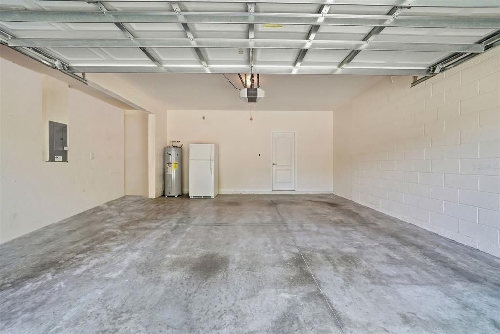 For Sale: $699,000 (5 beds, 4 baths, 3576 Square Feet)