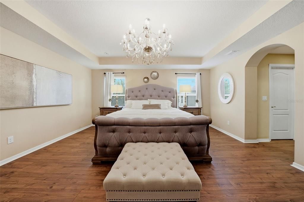 For Sale: $699,000 (5 beds, 4 baths, 3576 Square Feet)