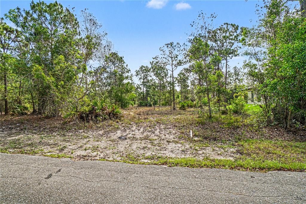 En Venta: $32,000 (0.50 acres)