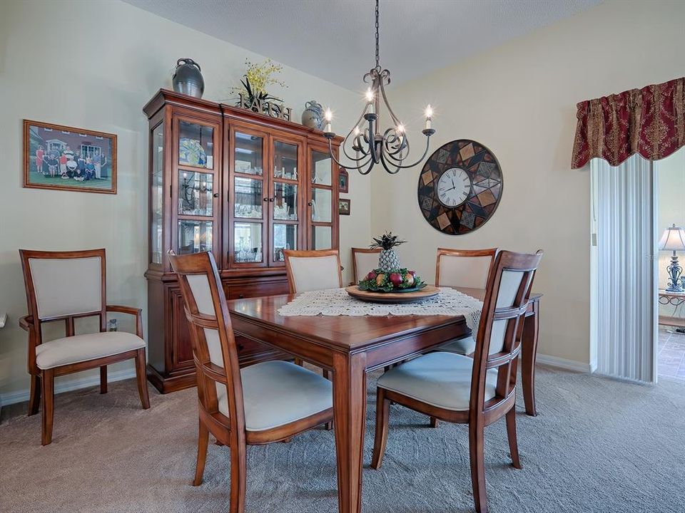 En Venta: $465,000 (3 camas, 2 baños, 2179 Pies cuadrados)