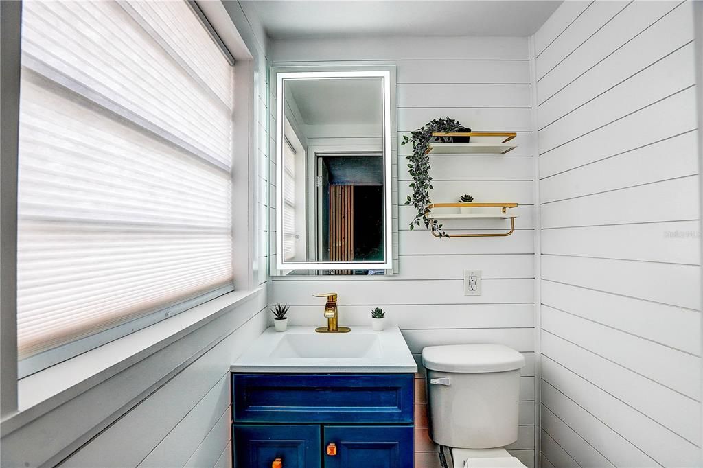 For Sale: $299,900 (3 beds, 1 baths, 1189 Square Feet)