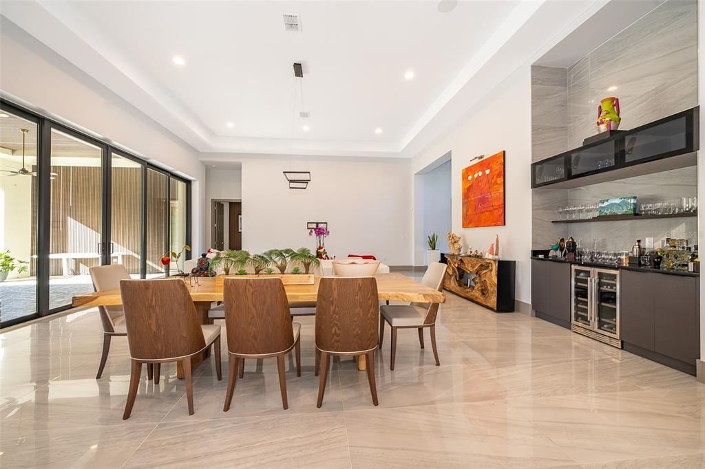 For Sale: $2,495,000 (4 beds, 5 baths, 4428 Square Feet)