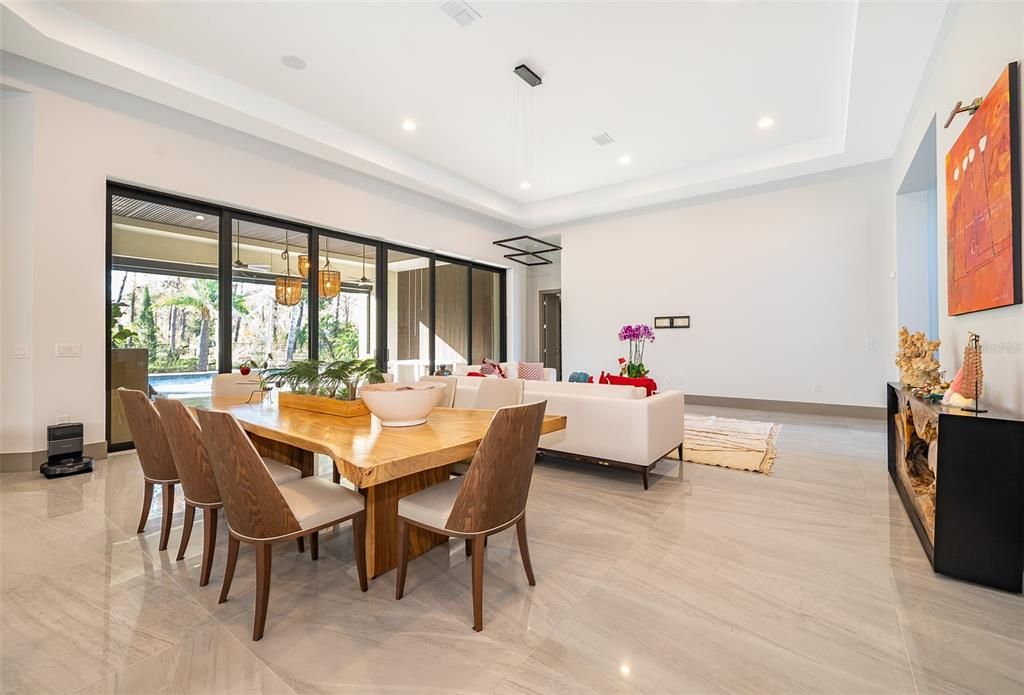 For Sale: $2,495,000 (4 beds, 5 baths, 4428 Square Feet)