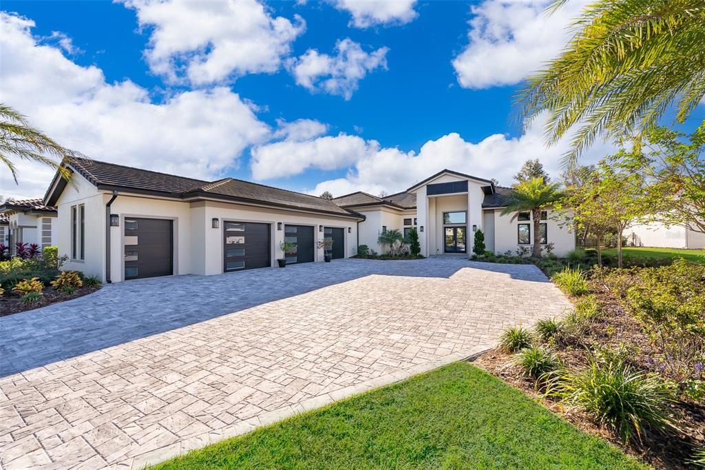 For Sale: $2,495,000 (4 beds, 5 baths, 4428 Square Feet)