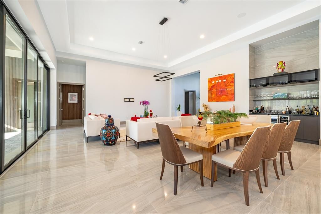 For Sale: $2,495,000 (4 beds, 5 baths, 4428 Square Feet)