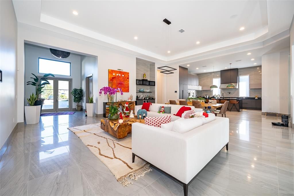 For Sale: $2,495,000 (4 beds, 5 baths, 4428 Square Feet)