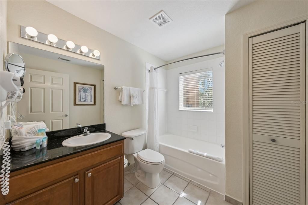 For Sale: $149,900 (3 beds, 2 baths, 1231 Square Feet)