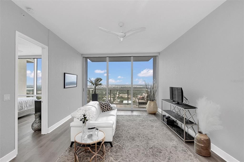 For Rent: $3,400 (2 beds, 2 baths, 1237 Square Feet)