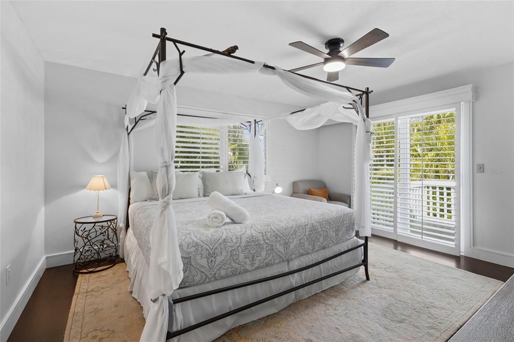 For Sale: $2,175,000 (3 beds, 2 baths, 1428 Square Feet)