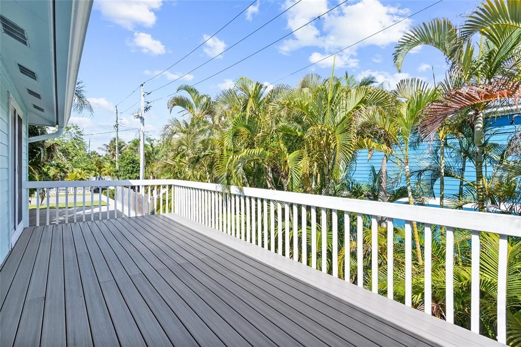 For Sale: $2,175,000 (3 beds, 2 baths, 1428 Square Feet)