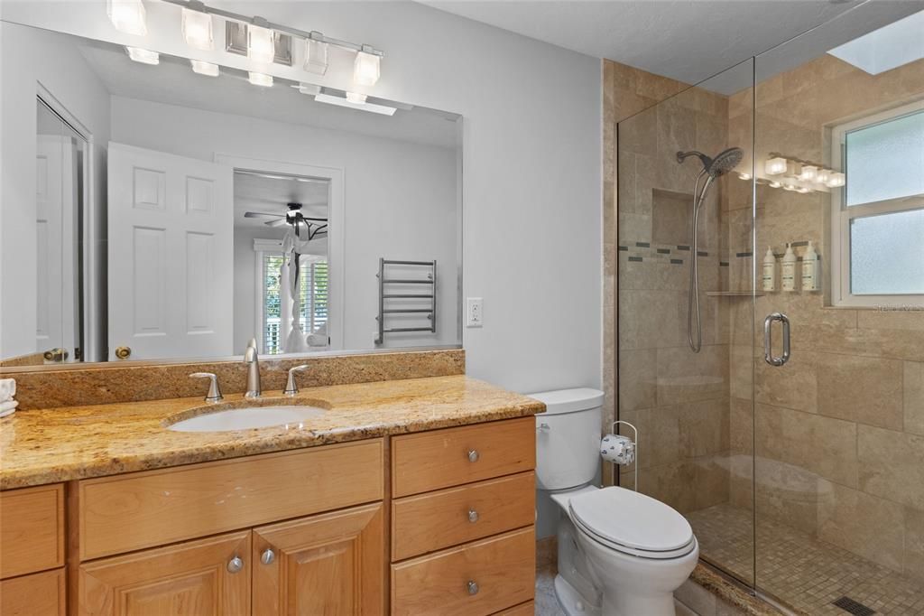 For Sale: $2,175,000 (3 beds, 2 baths, 1428 Square Feet)