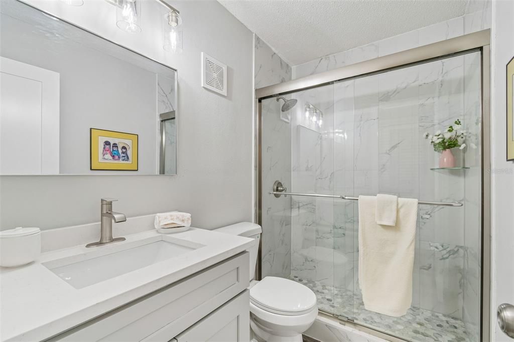 For Sale: $249,000 (2 beds, 2 baths, 1120 Square Feet)