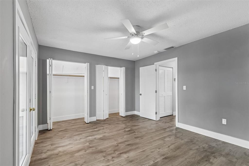 For Sale: $249,000 (2 beds, 2 baths, 1120 Square Feet)