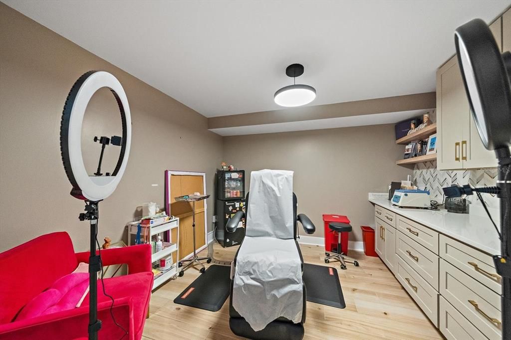 For Sale: $649,000 (0 beds, 0 baths, 1953 Square Feet)
