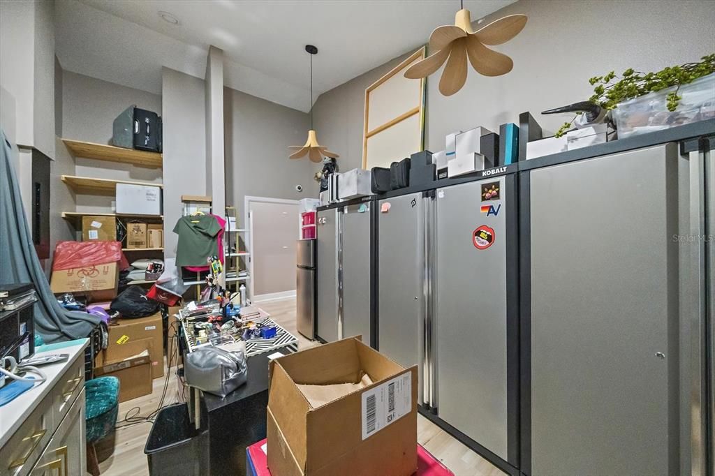 For Sale: $649,000 (0 beds, 0 baths, 1953 Square Feet)