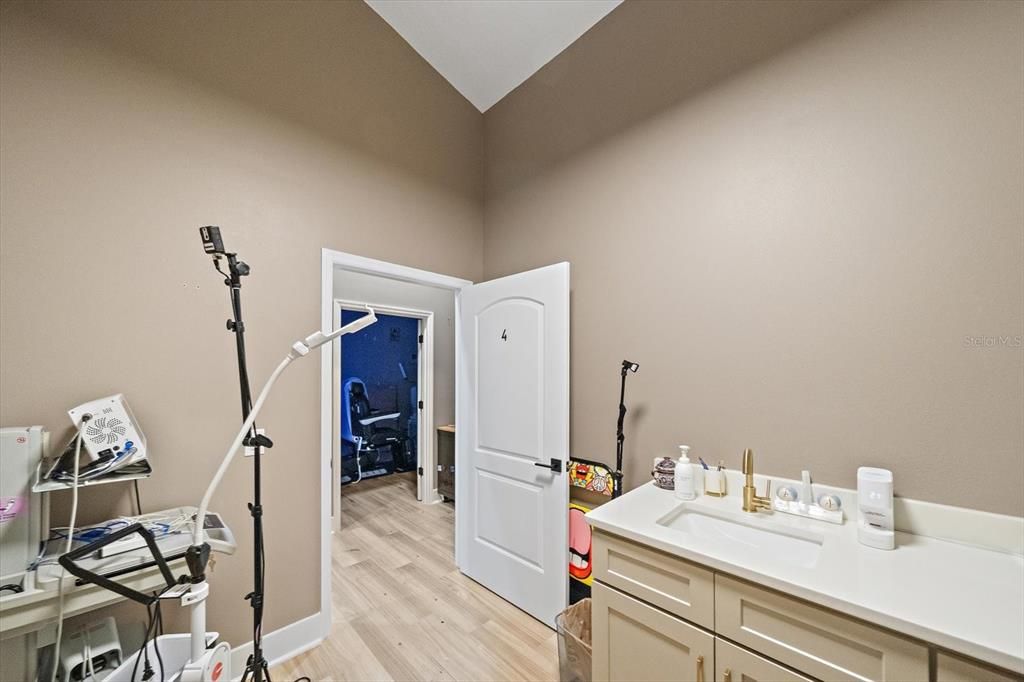 For Sale: $649,000 (0 beds, 0 baths, 1953 Square Feet)