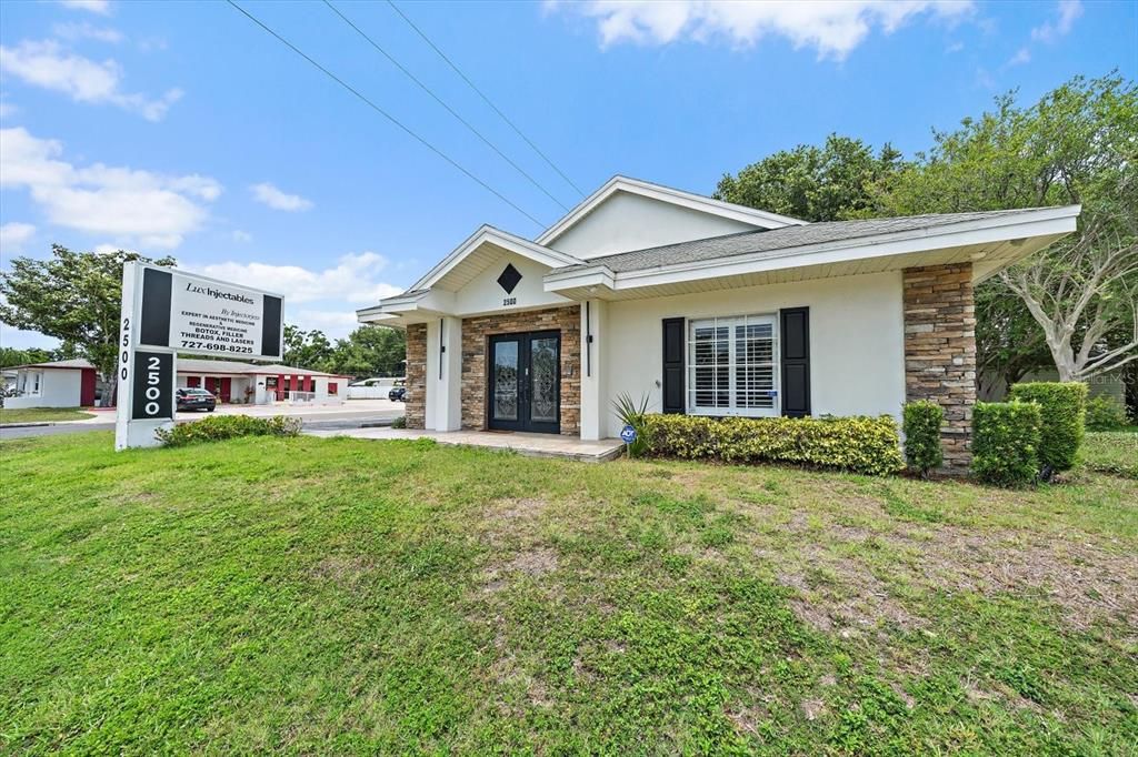 For Sale: $649,000 (0 beds, 0 baths, 1953 Square Feet)