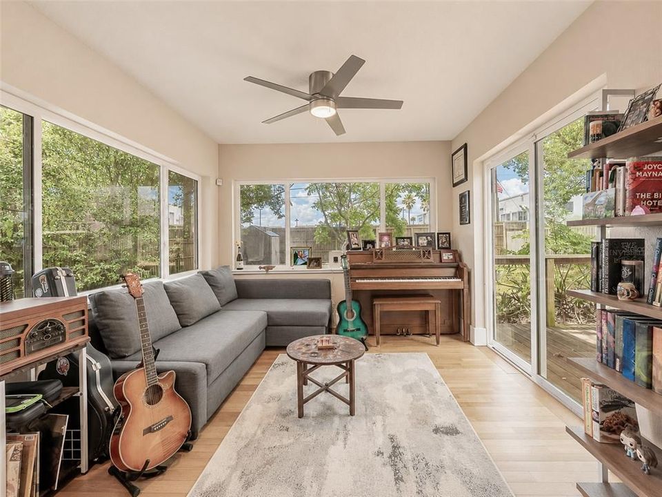 For Sale: $589,000 (3 beds, 2 baths, 1540 Square Feet)