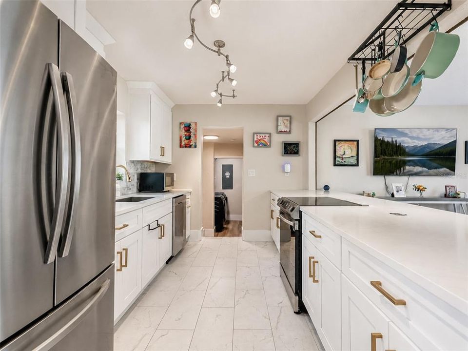 For Sale: $589,000 (3 beds, 2 baths, 1540 Square Feet)