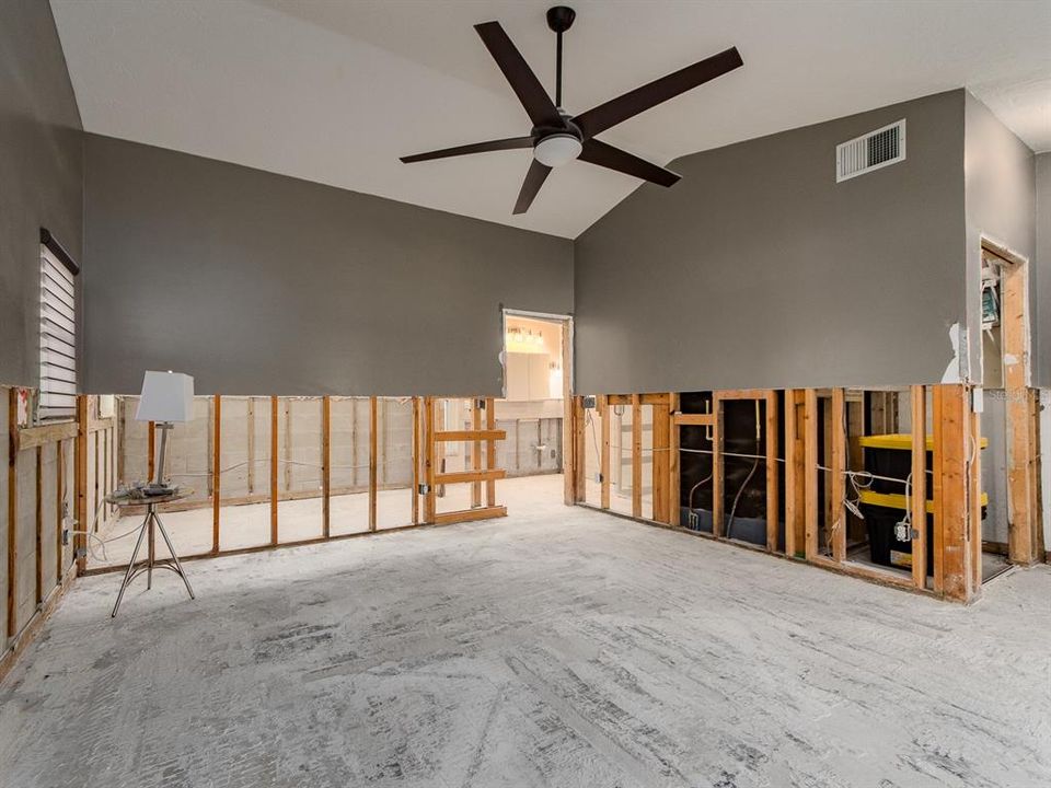For Sale: $1,150,000 (3 beds, 2 baths, 2208 Square Feet)