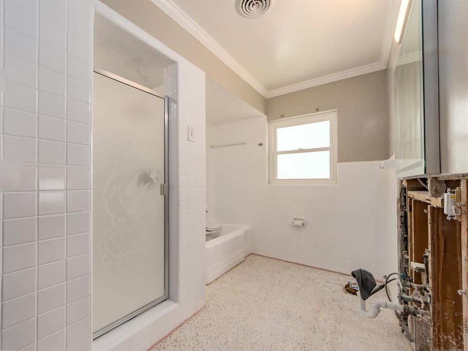 For Sale: $1,150,000 (3 beds, 2 baths, 2208 Square Feet)