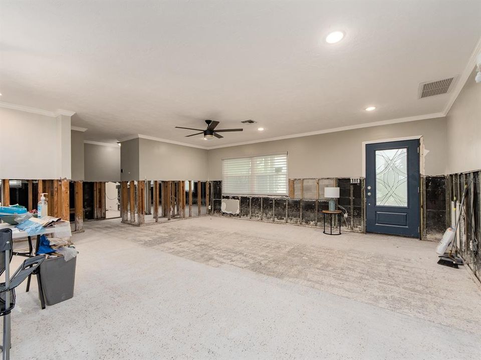 For Sale: $1,150,000 (3 beds, 2 baths, 2208 Square Feet)