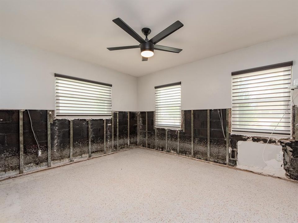 For Sale: $1,150,000 (3 beds, 2 baths, 2208 Square Feet)