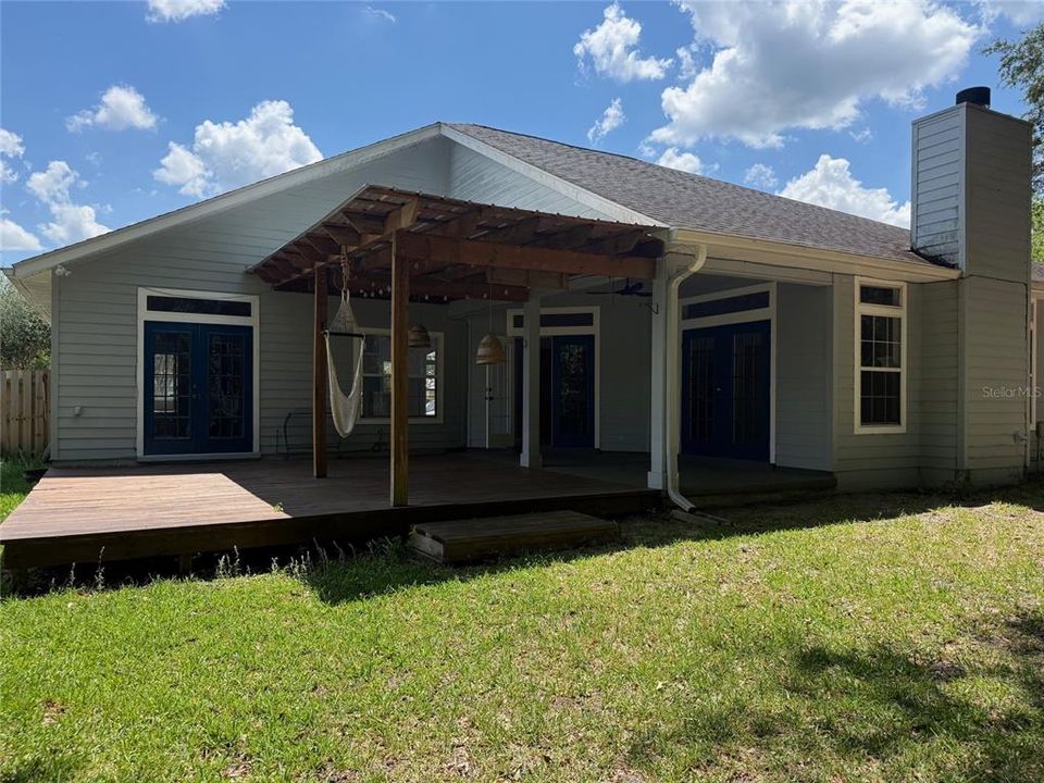 For Rent: $3,000 (4 beds, 2 baths, 2357 Square Feet)