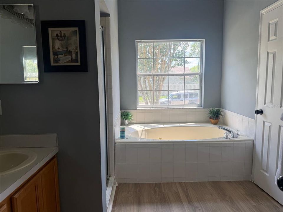 For Rent: $3,000 (4 beds, 2 baths, 2357 Square Feet)