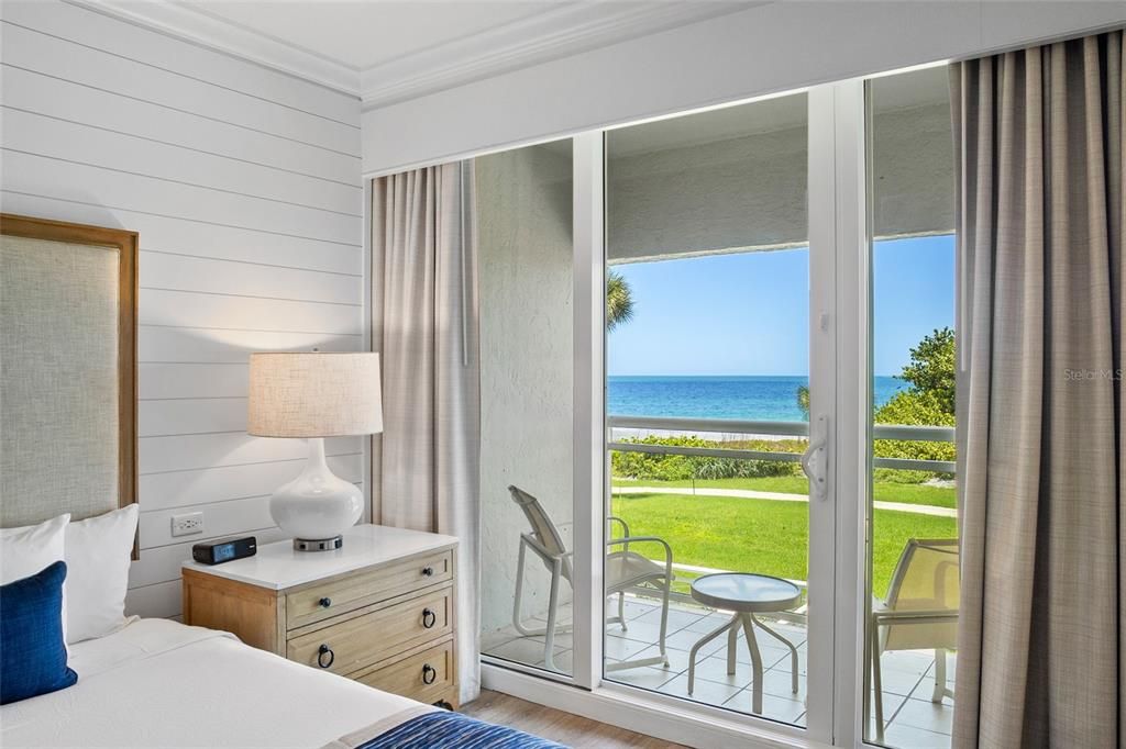 For Sale: $1,025,000 (1 beds, 1 baths, 640 Square Feet)